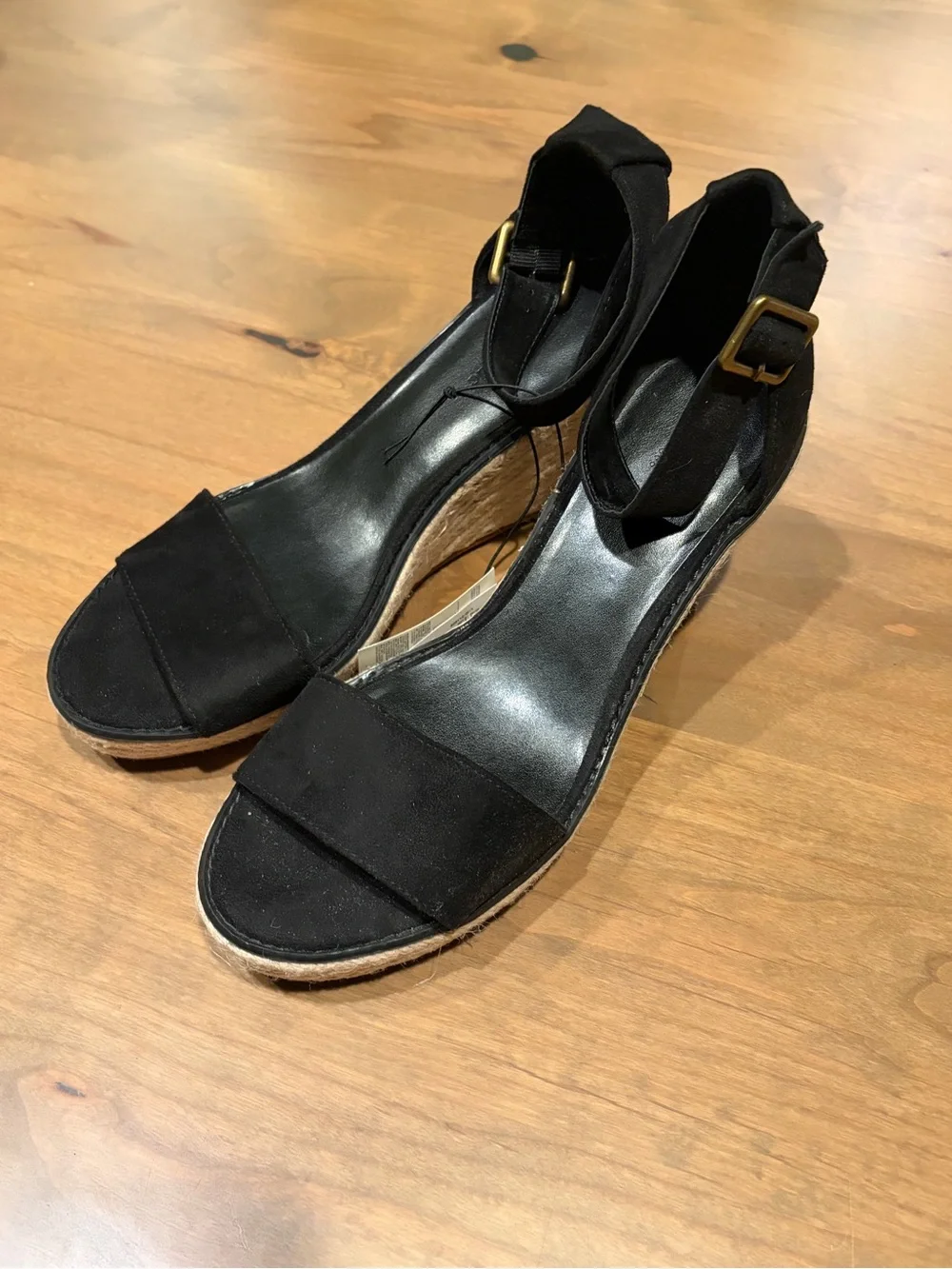NWT $90 Banana Republic Black Espadrille Wedge Sandals Size 10